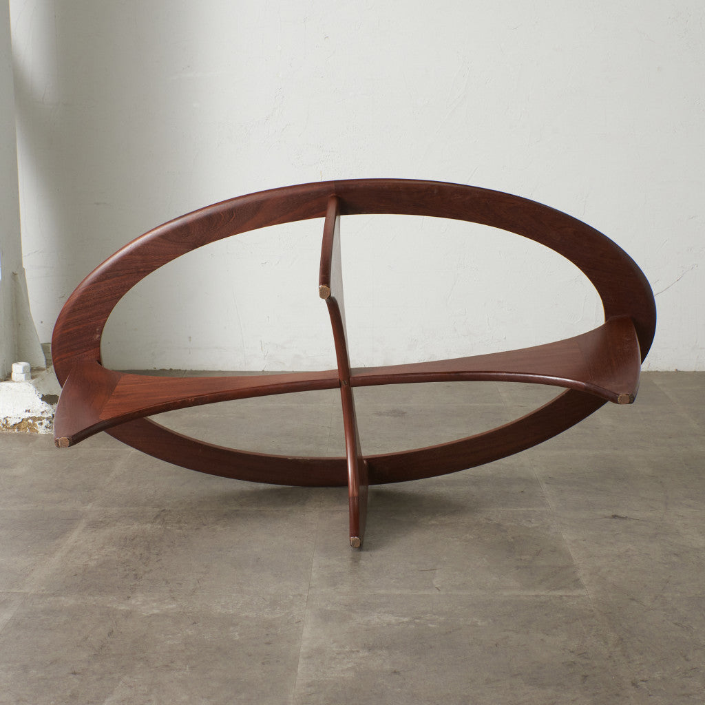 astro オーバルコーヒーテーブル