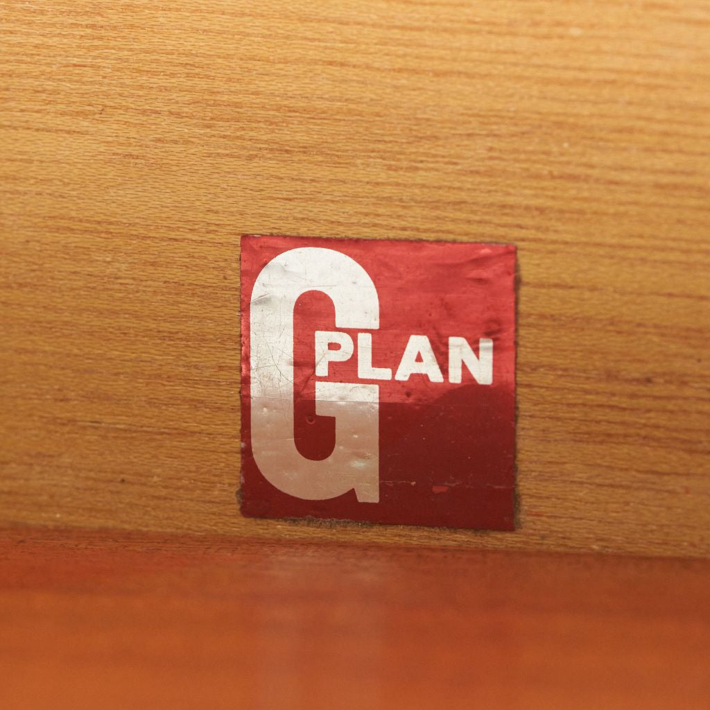 Fresco 脚付きサイドボード (4072)