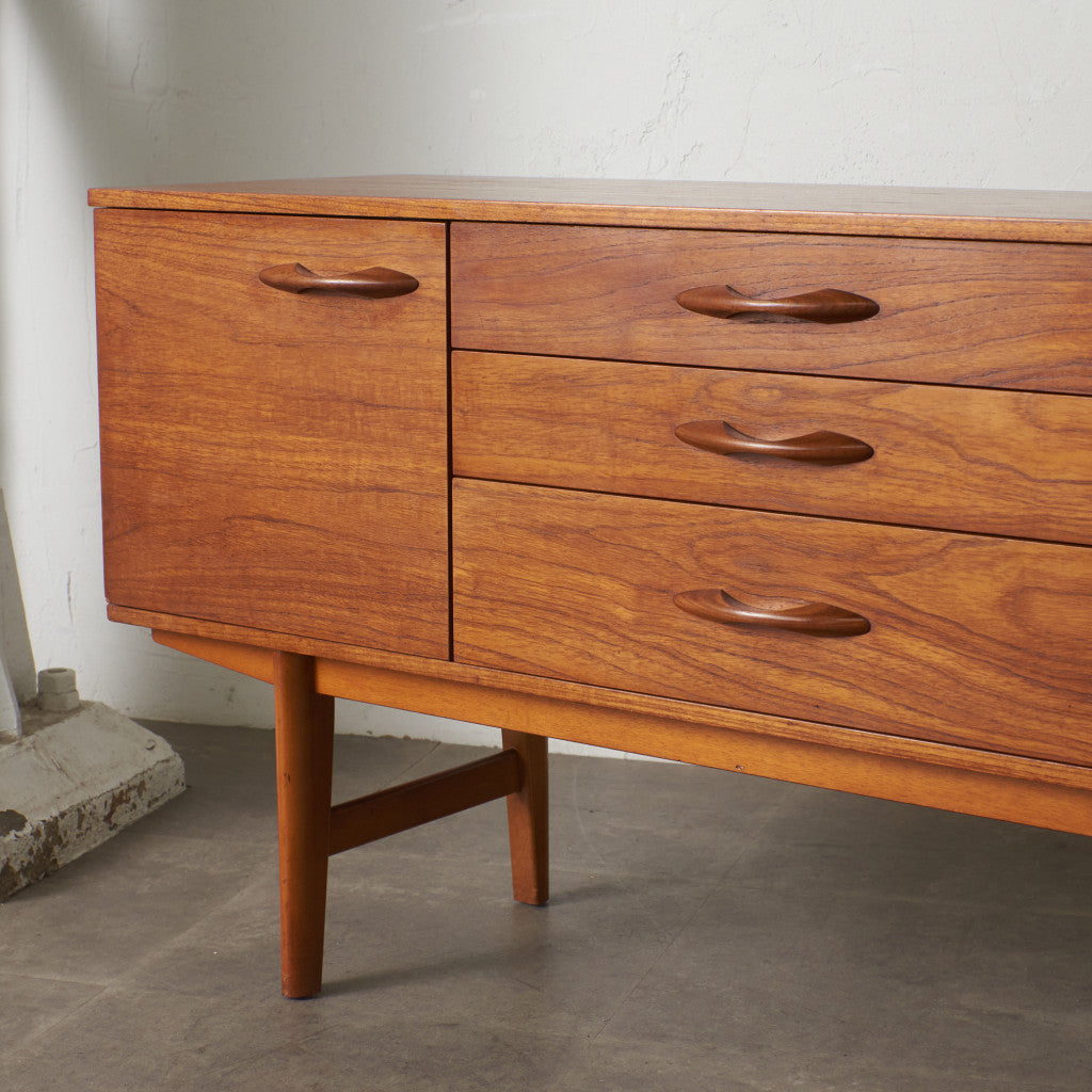 ヴィンテージ サイドボード