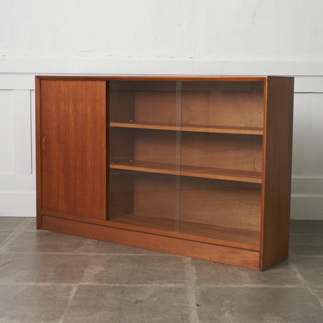 ヴィンテージ ガラスキャビネット