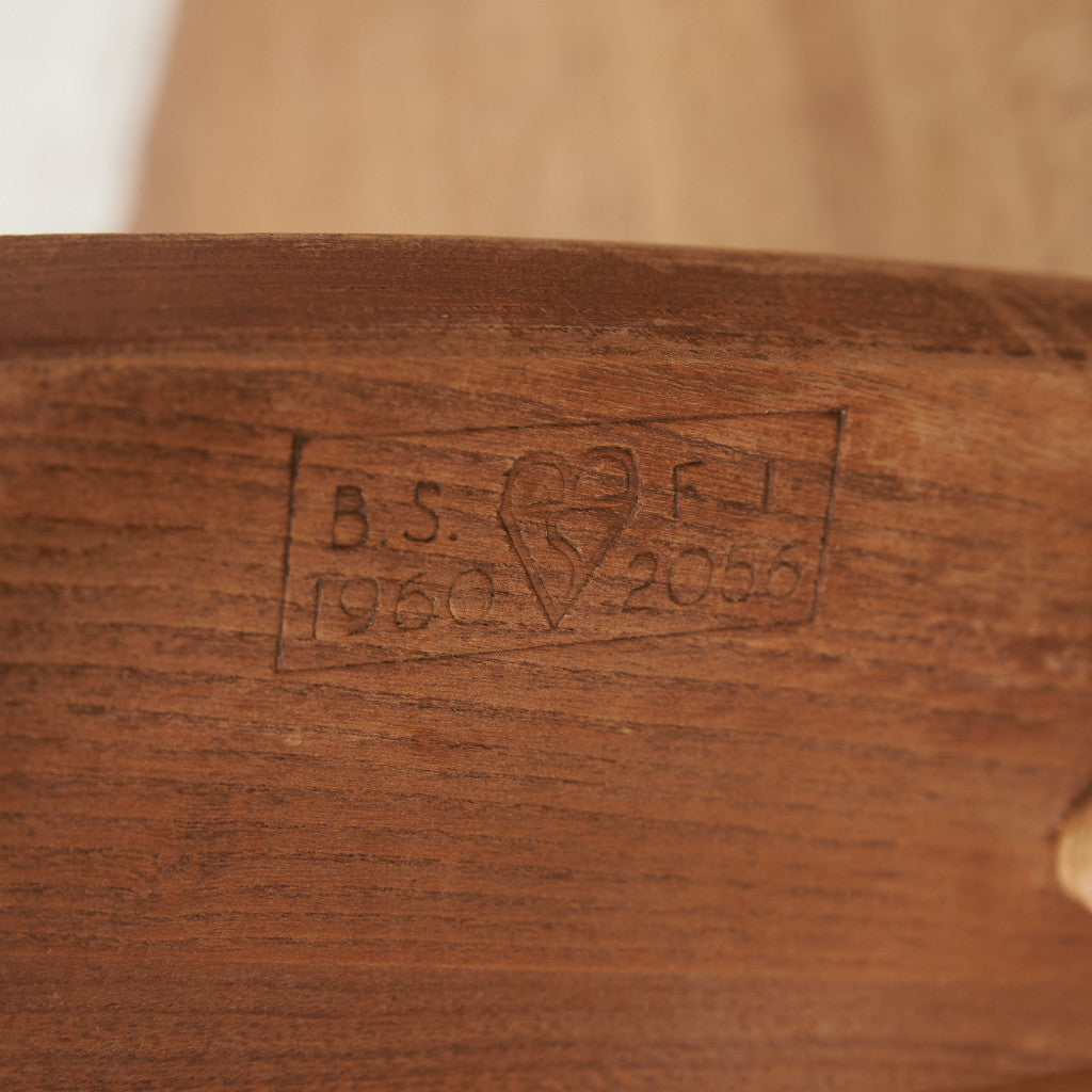 スティックバックチェア