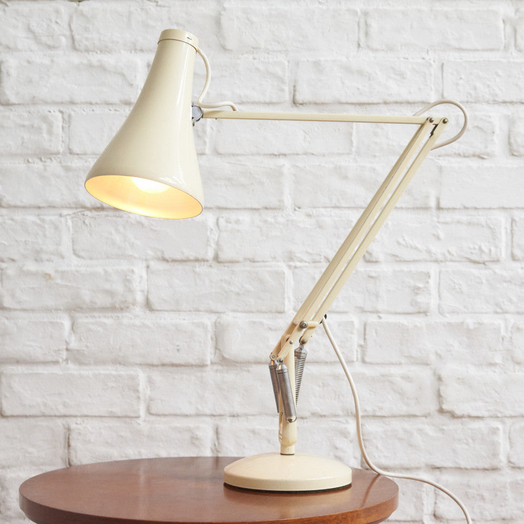 ヴィンテージ デスクランプ Model 90