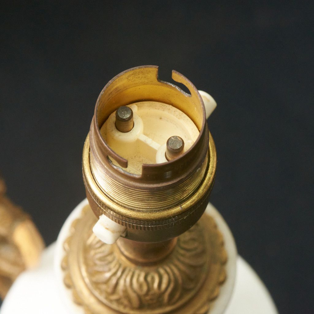 西洋クラシック テーブルランプ