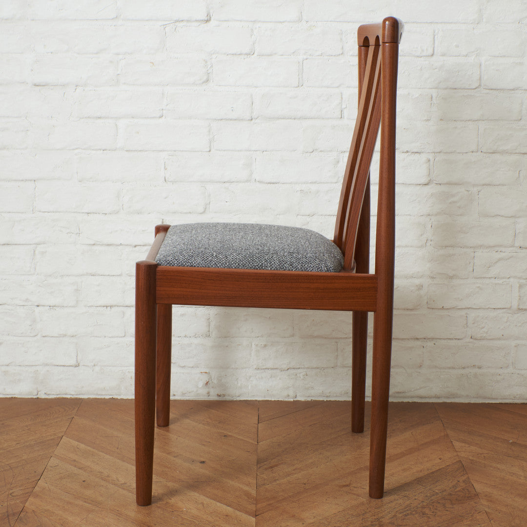 スラットバックチェア/ 張替済