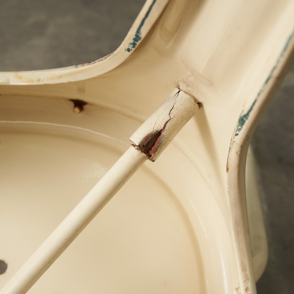 A-CHAIR