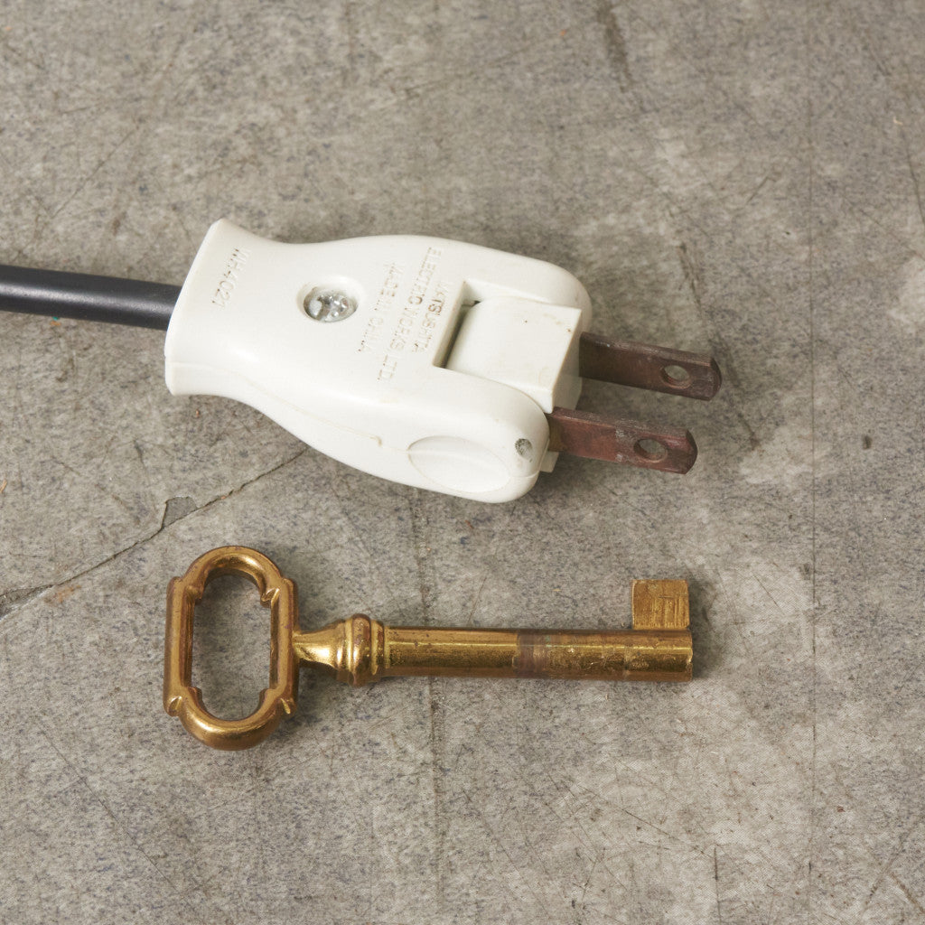 アールヌーヴォー ガラスキャビネット