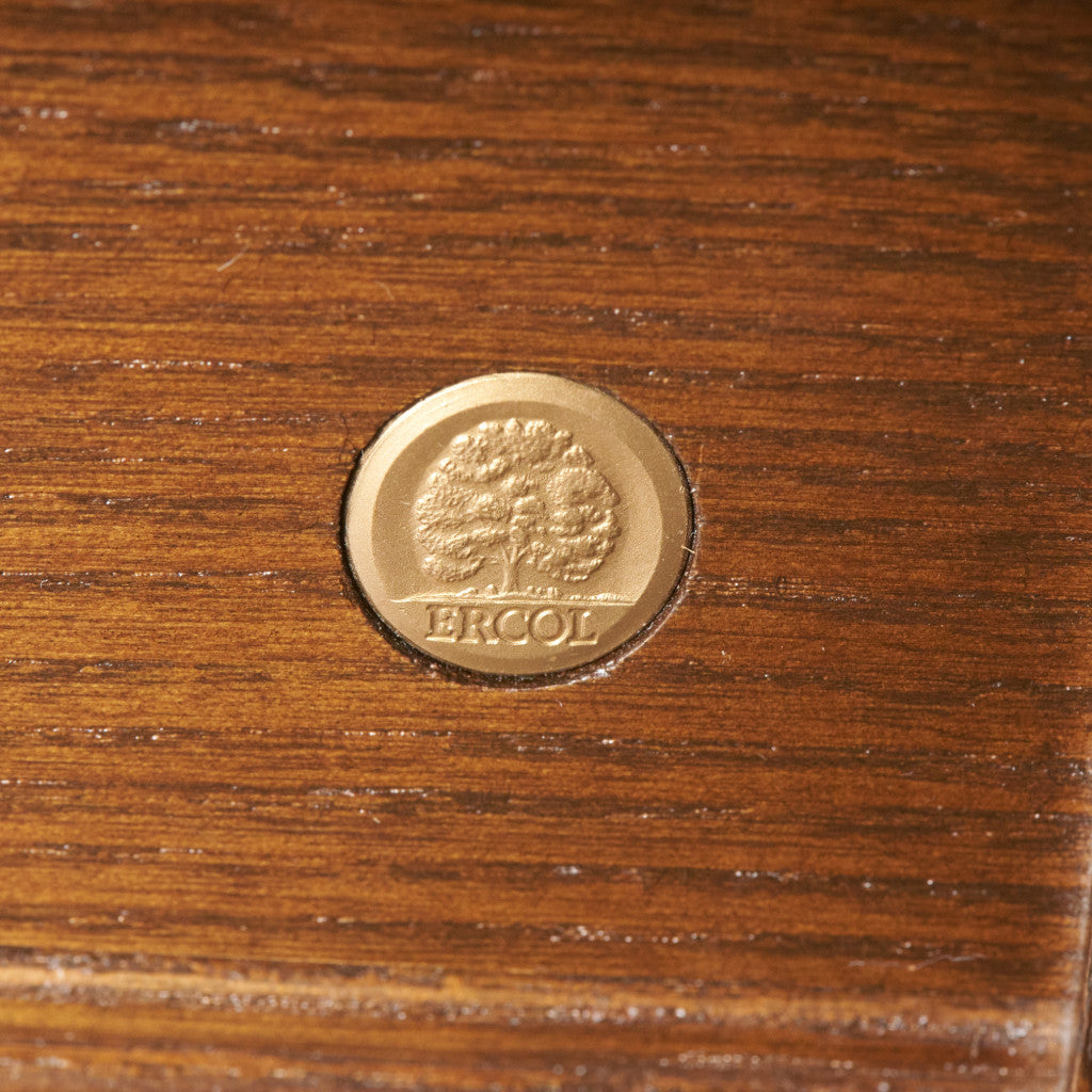 ネストコーヒーテーブル