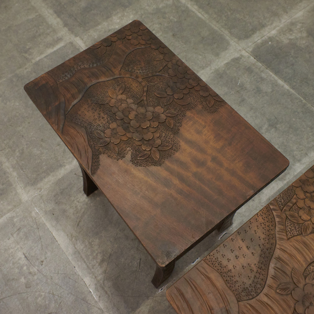 ネストテーブル