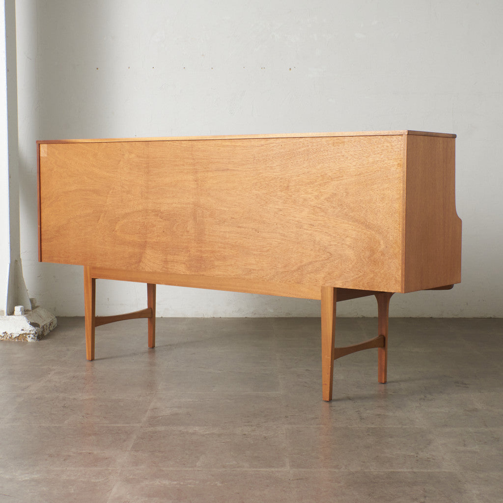 S-Form ヴィンテージ ハイサイドボード