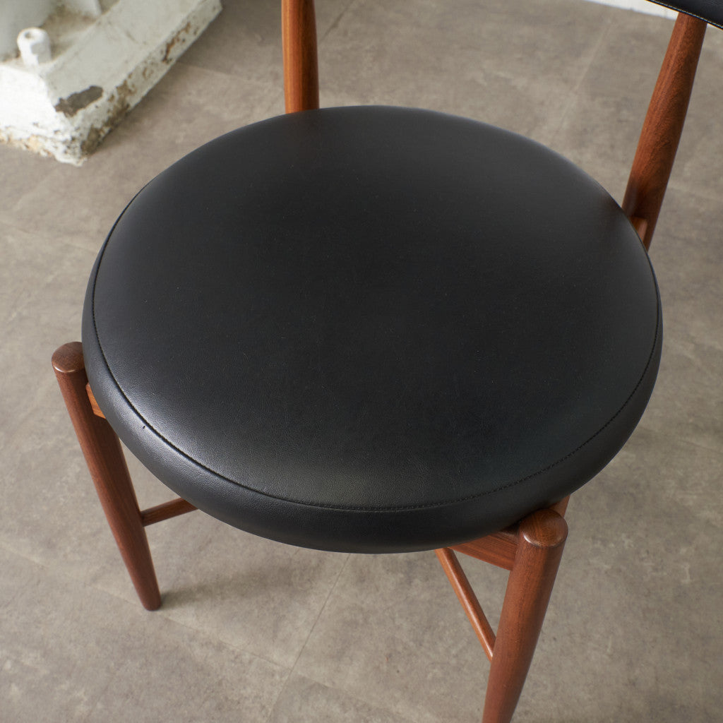 サーキュラーチェア