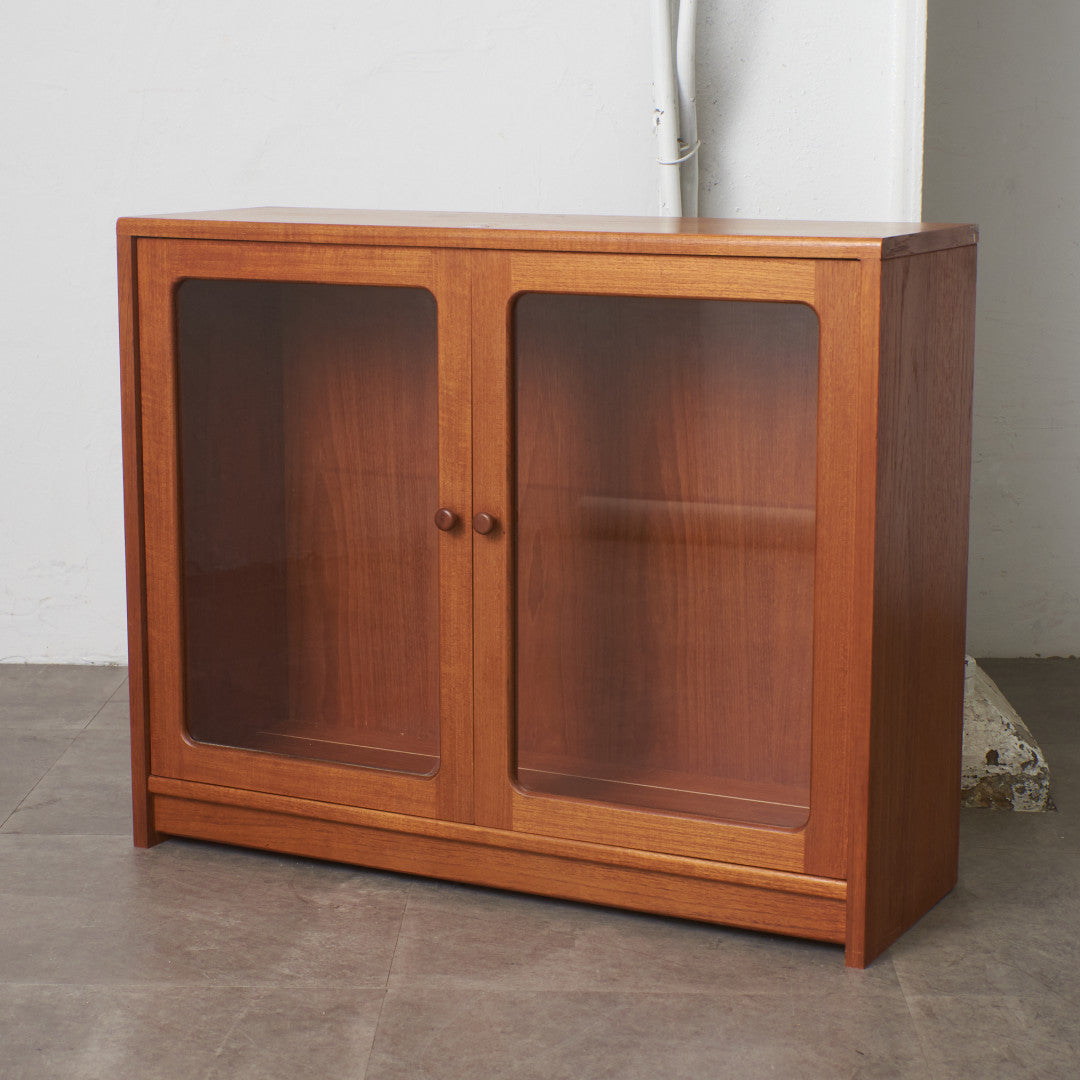 Fresco ガラスキャビネット / カスタム – rocca rocca