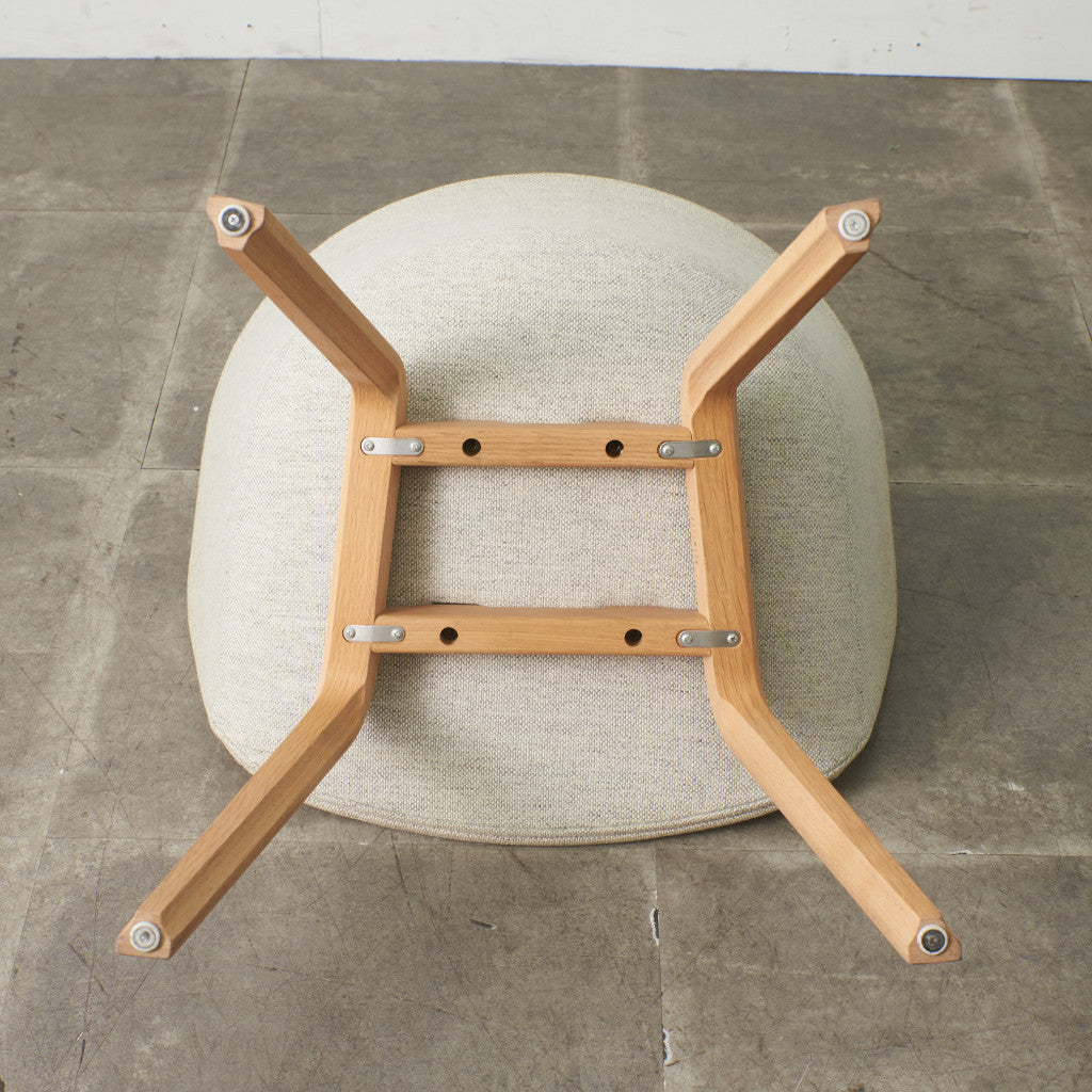 ABOUT A CHAIR アバウト ア チェア