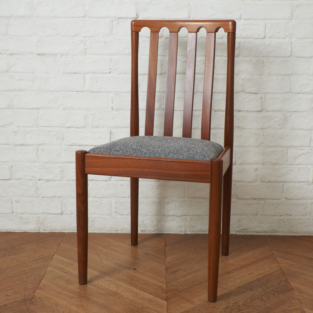 スラットバックチェア/ 張替済