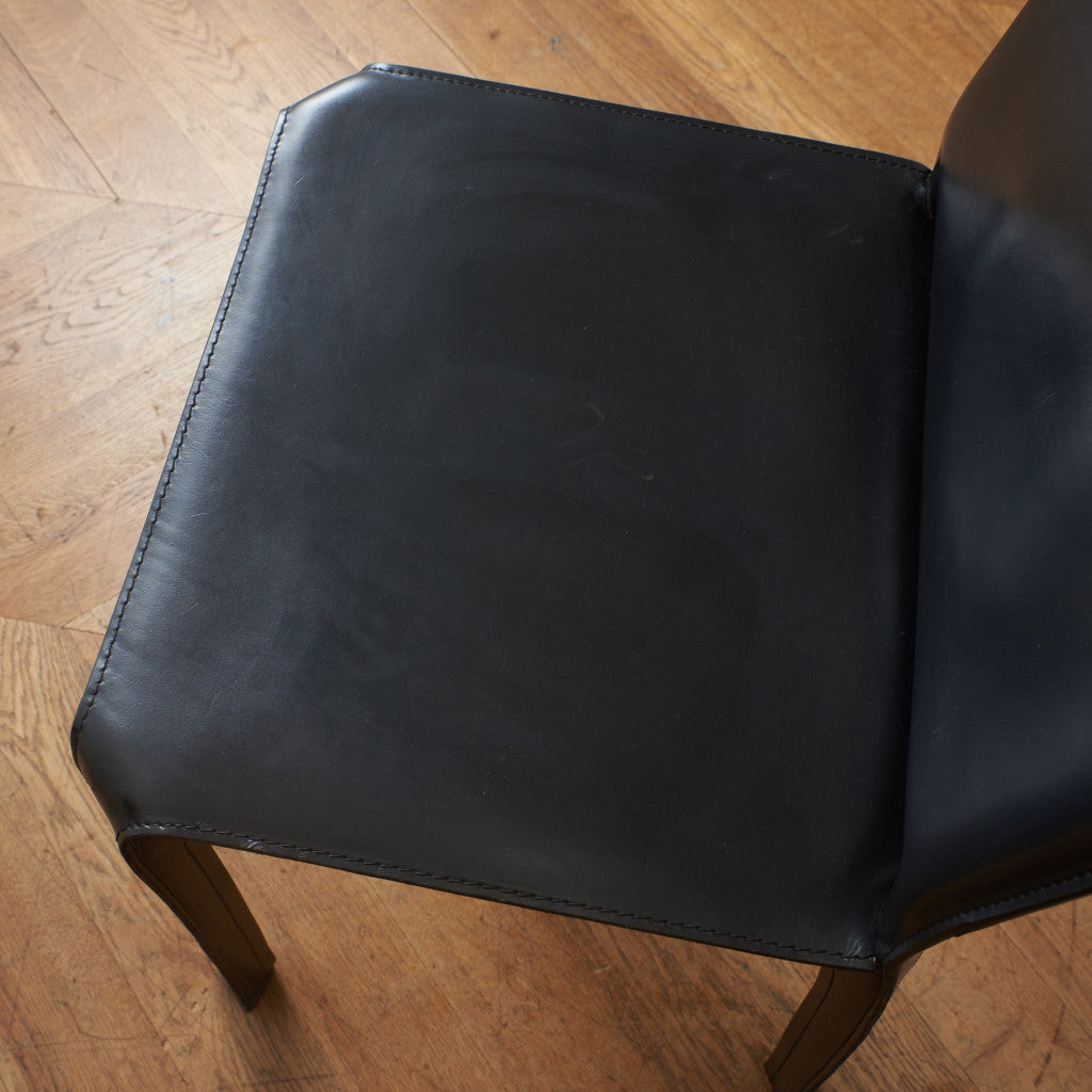 412 CAB アームレスチェア