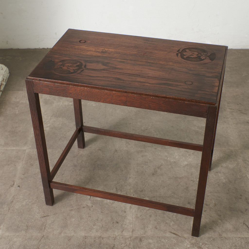 英国クラシック アーツアンドクラフツ様式 サイドテーブル