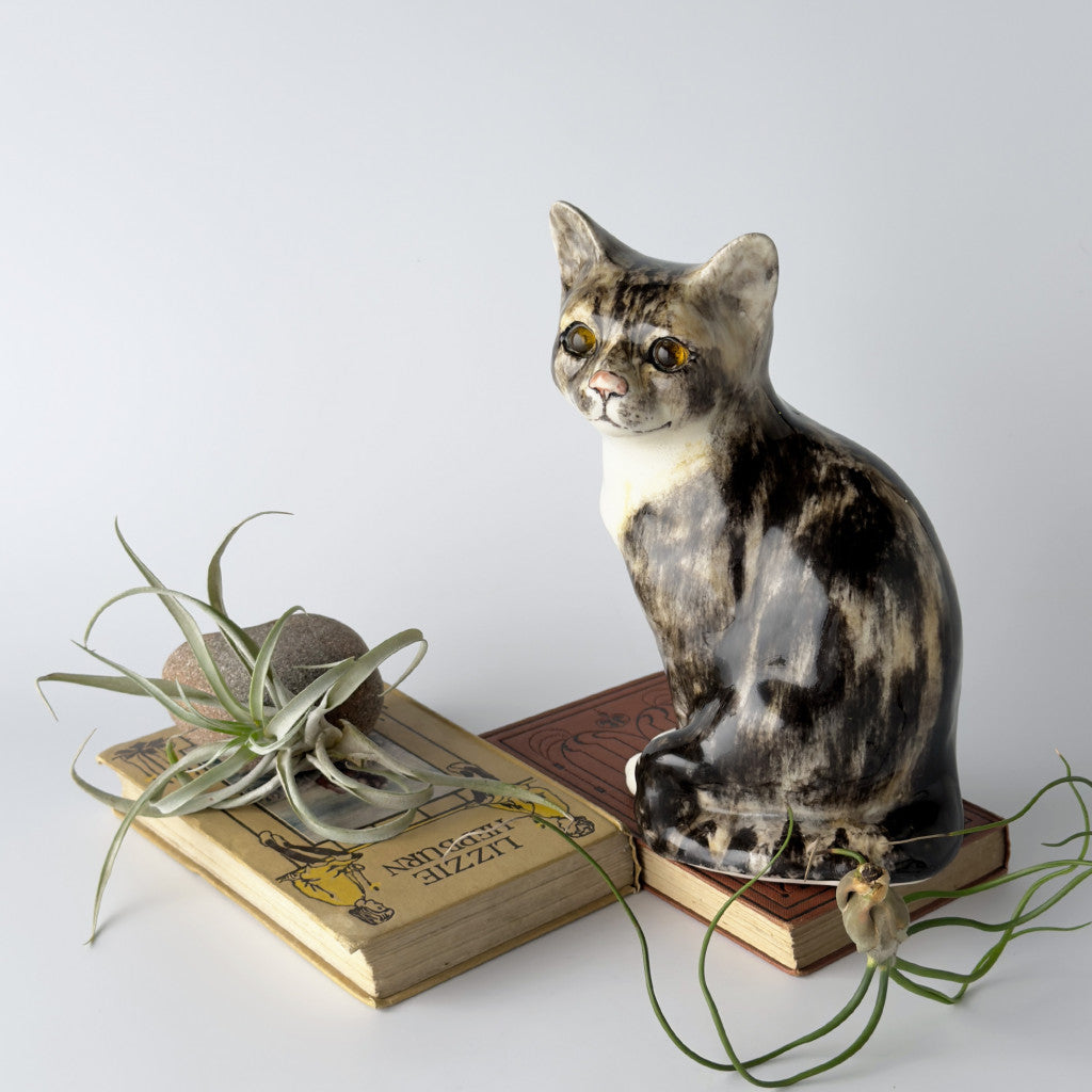 Tabby cat タビーキャット フィギュリン