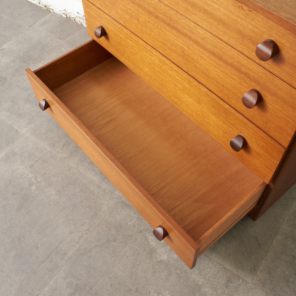 英国ヴィンテージ 4段チェスト