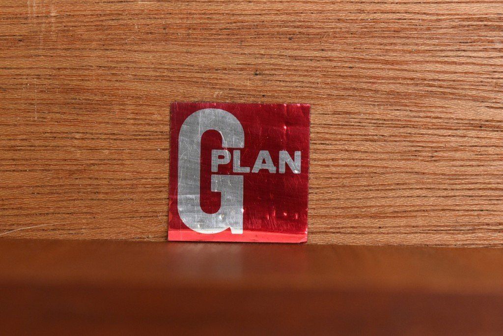 G-PLAN Fresco バタフライサイドデスク (Side/Dressing Table 1987)|ジープラン G-PLAN|ビクター・ブラムウェル・ウィルキンス Victor Bramwell Wilkins
