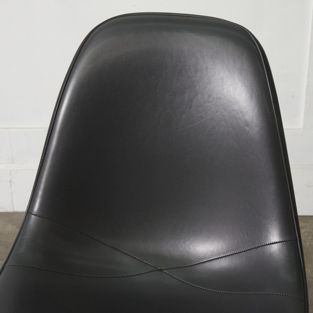 サイドシェルチェア スタッキングベース