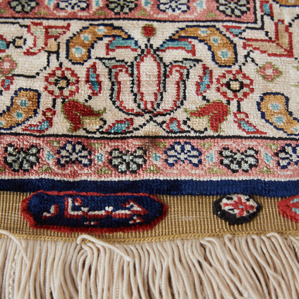 工房銘入り シルク製 ペルシャ絨毯