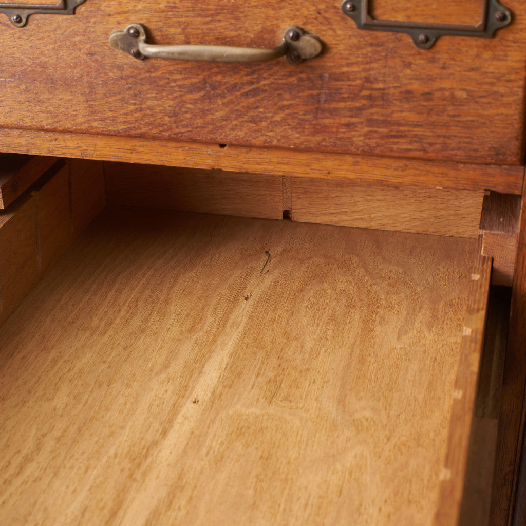 英国アンティーク 7段チェスト