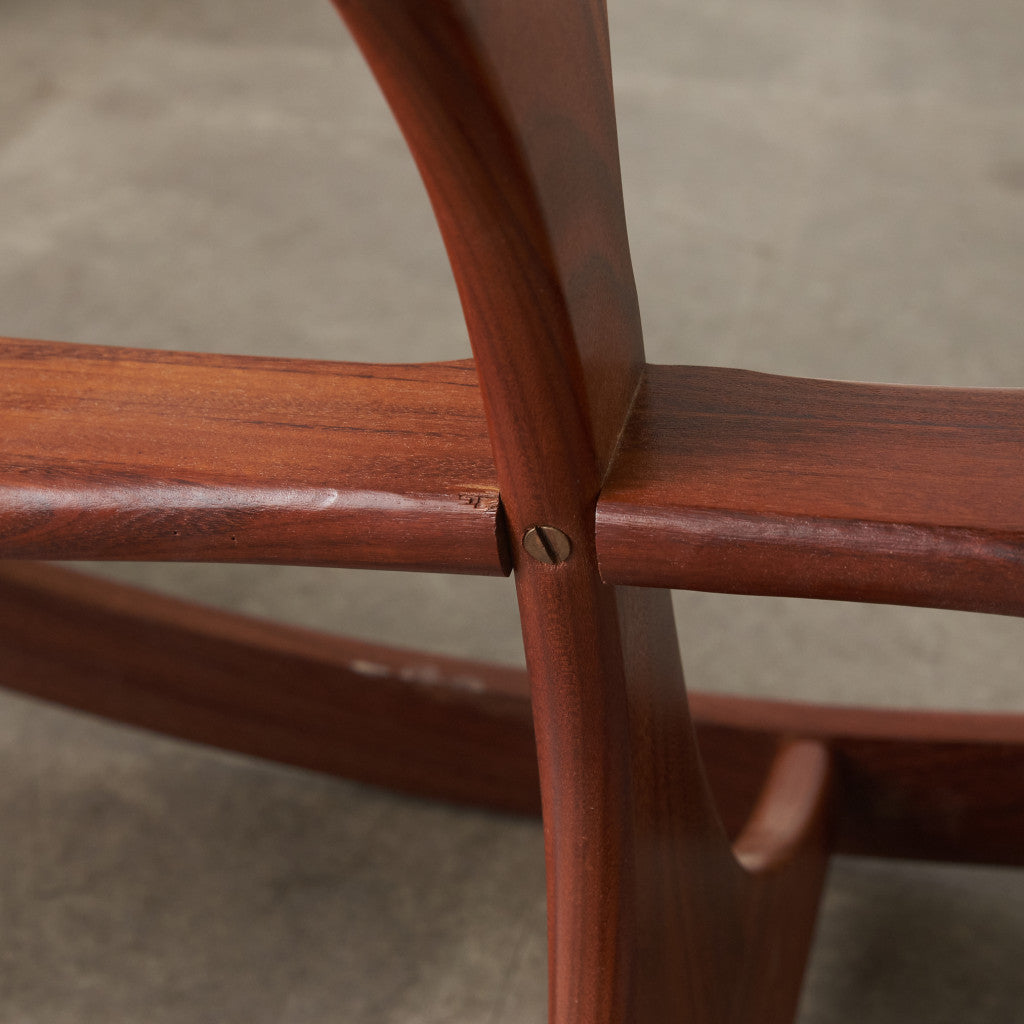 astro オーバルコーヒーテーブル