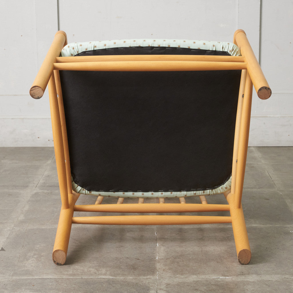 J147 アームチェア