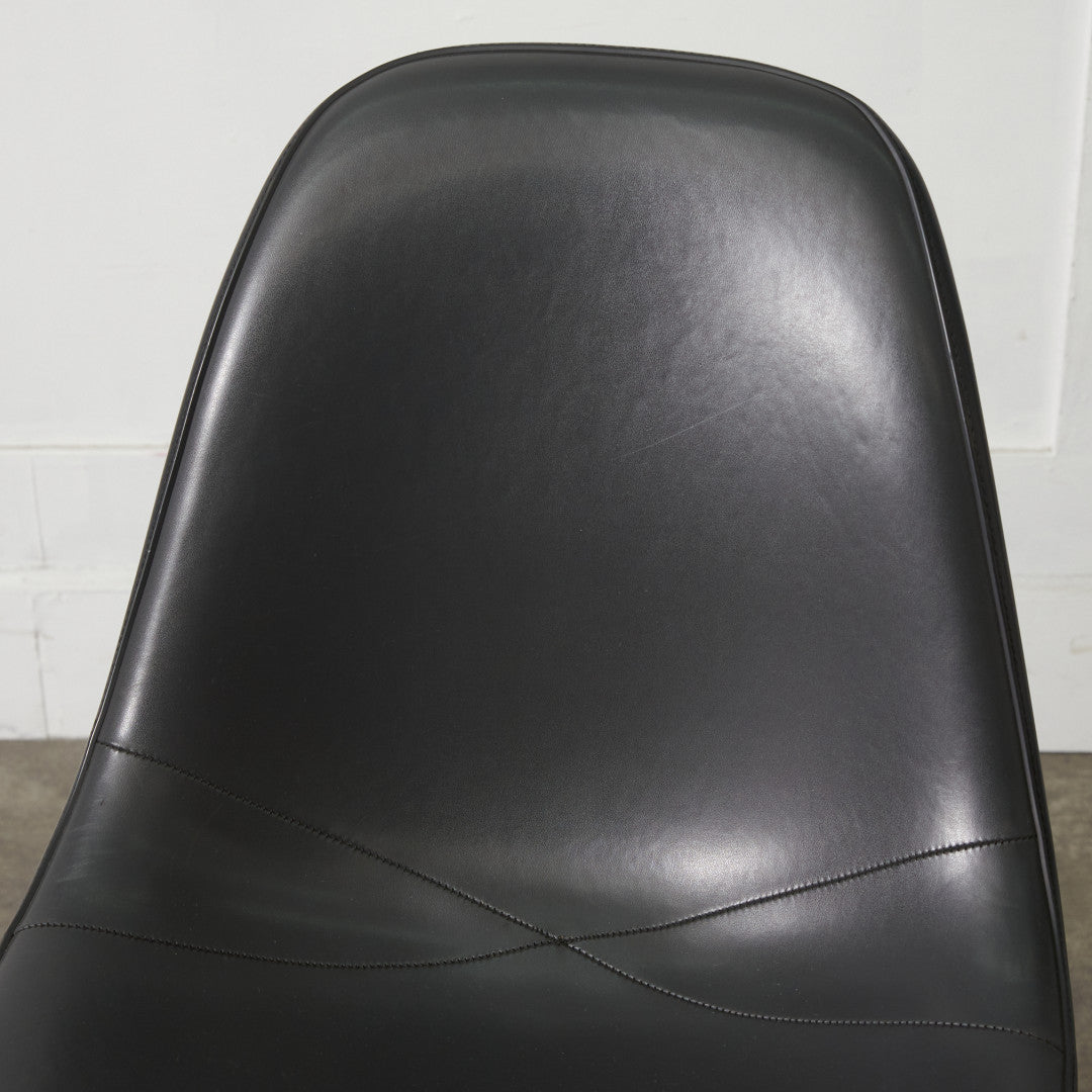 サイドシェルチェア スタッキングベース