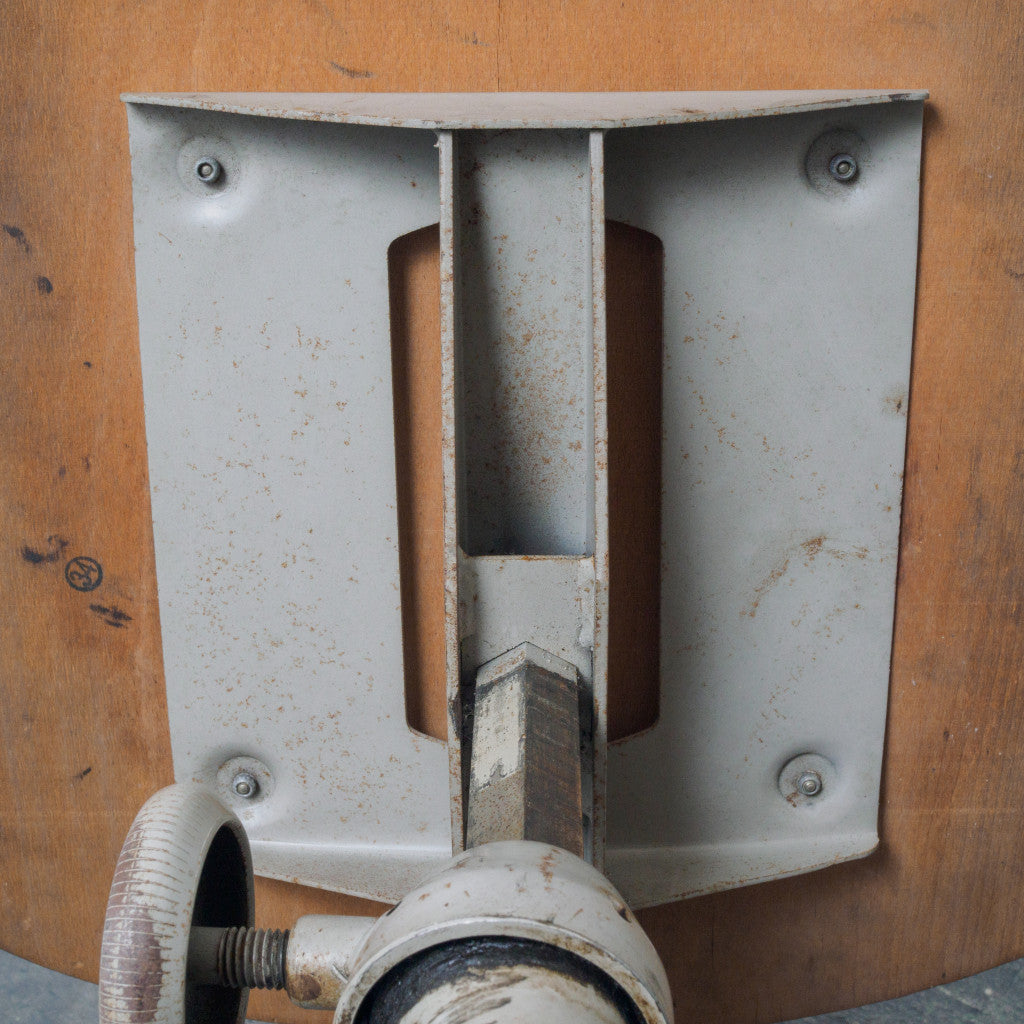 ドラフティングチェア