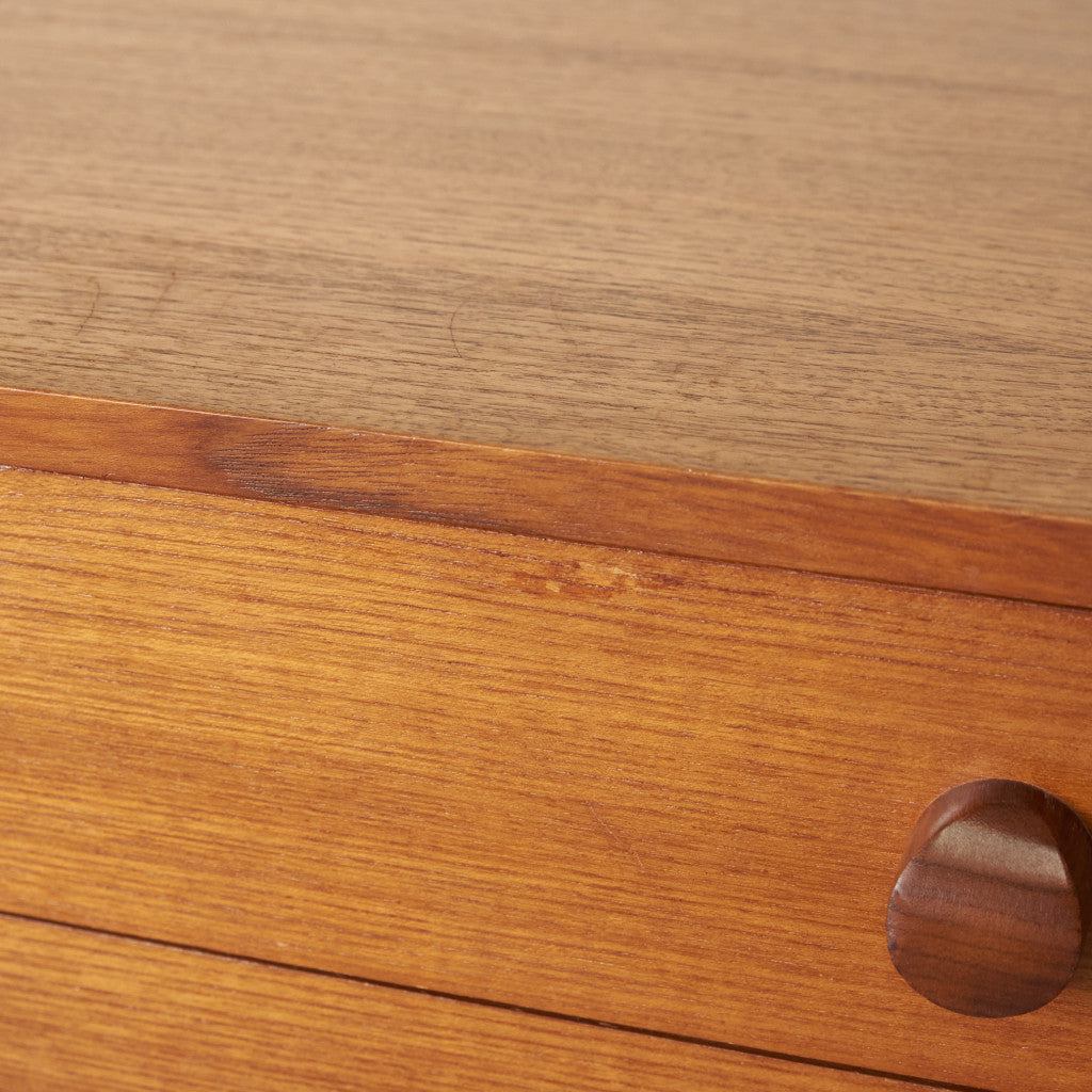 英国ヴィンテージ 4段チェスト