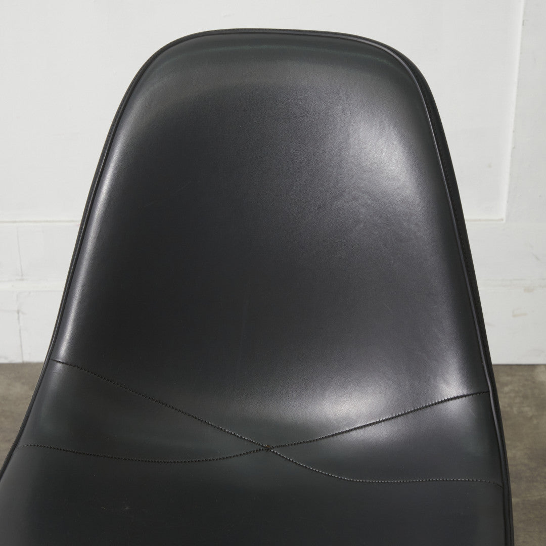 サイドシェルチェア スタッキングベース