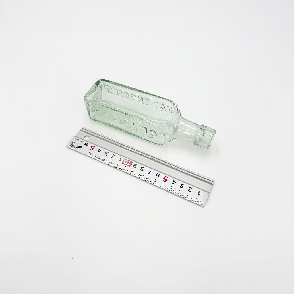 英国ヴィンテージ ガラスボトル