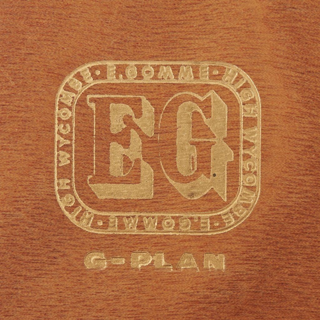 Tola&black ベッドサイドテーブル 206