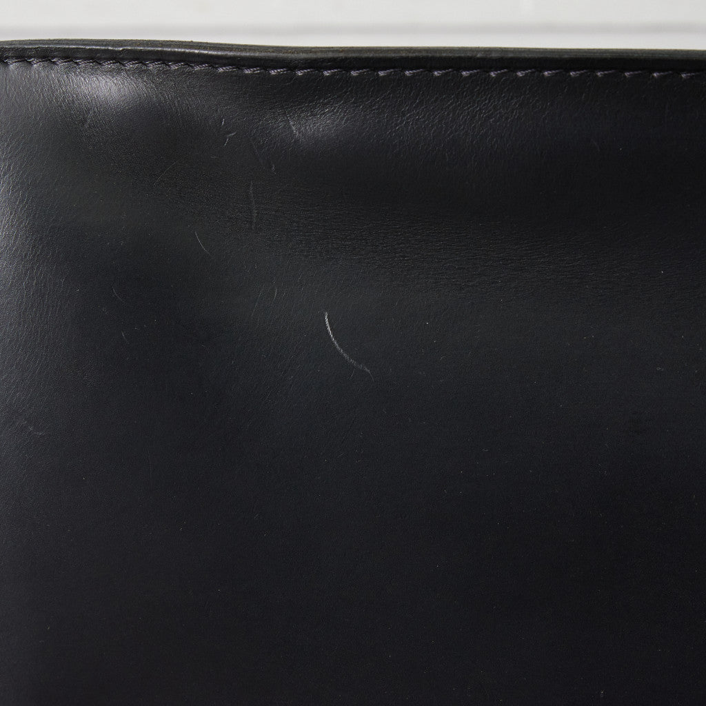 423 CAB ラウンジアームチェア