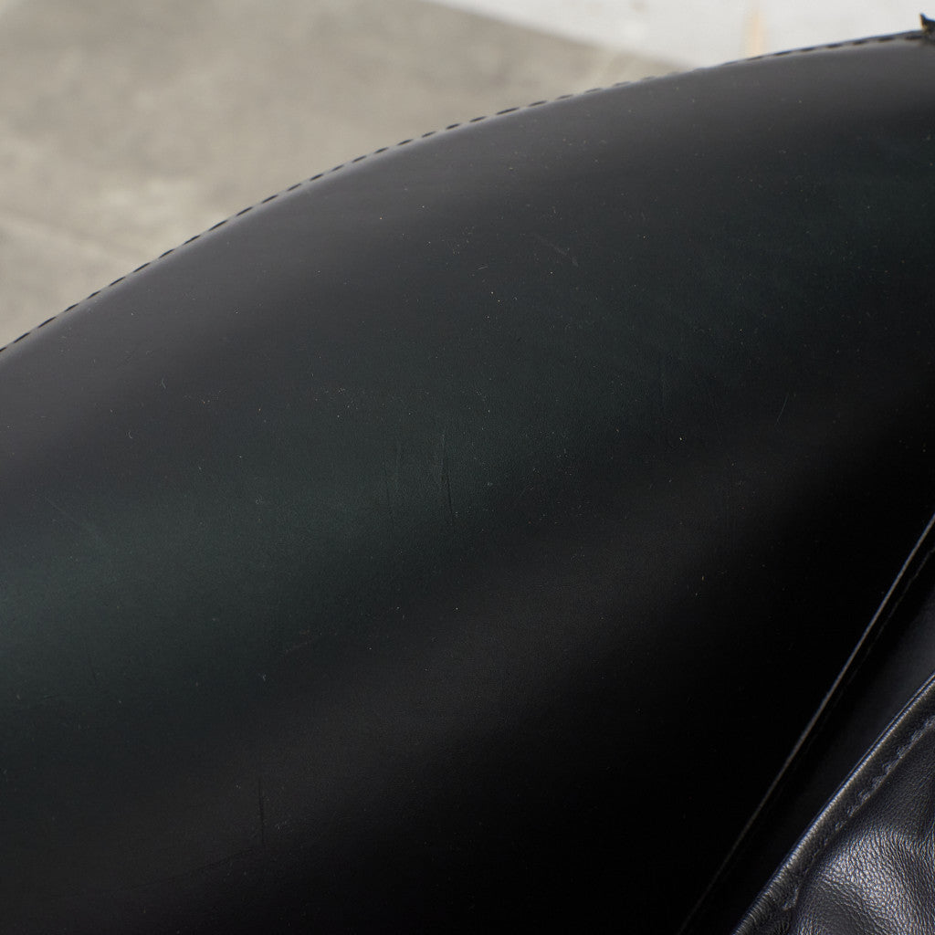 423 CAB ラウンジアームチェア