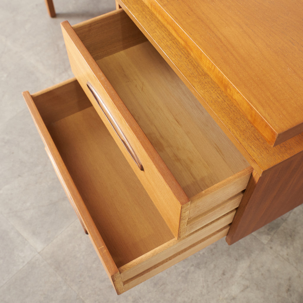 英国ヴィンテージ ドレッシングデスク