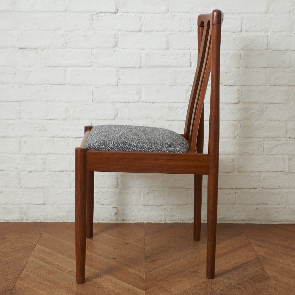 スラットバックチェア/ 張替済