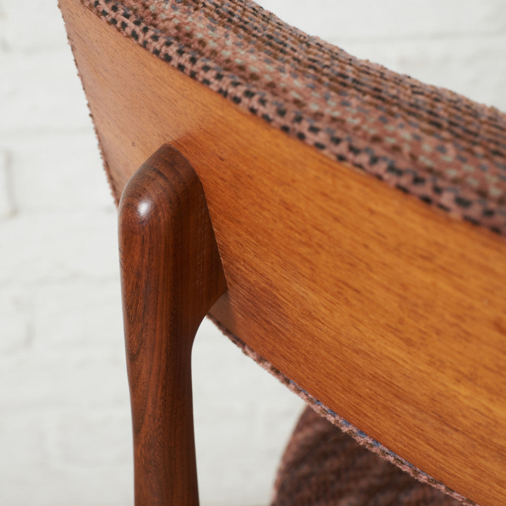 サーキュラーチェア