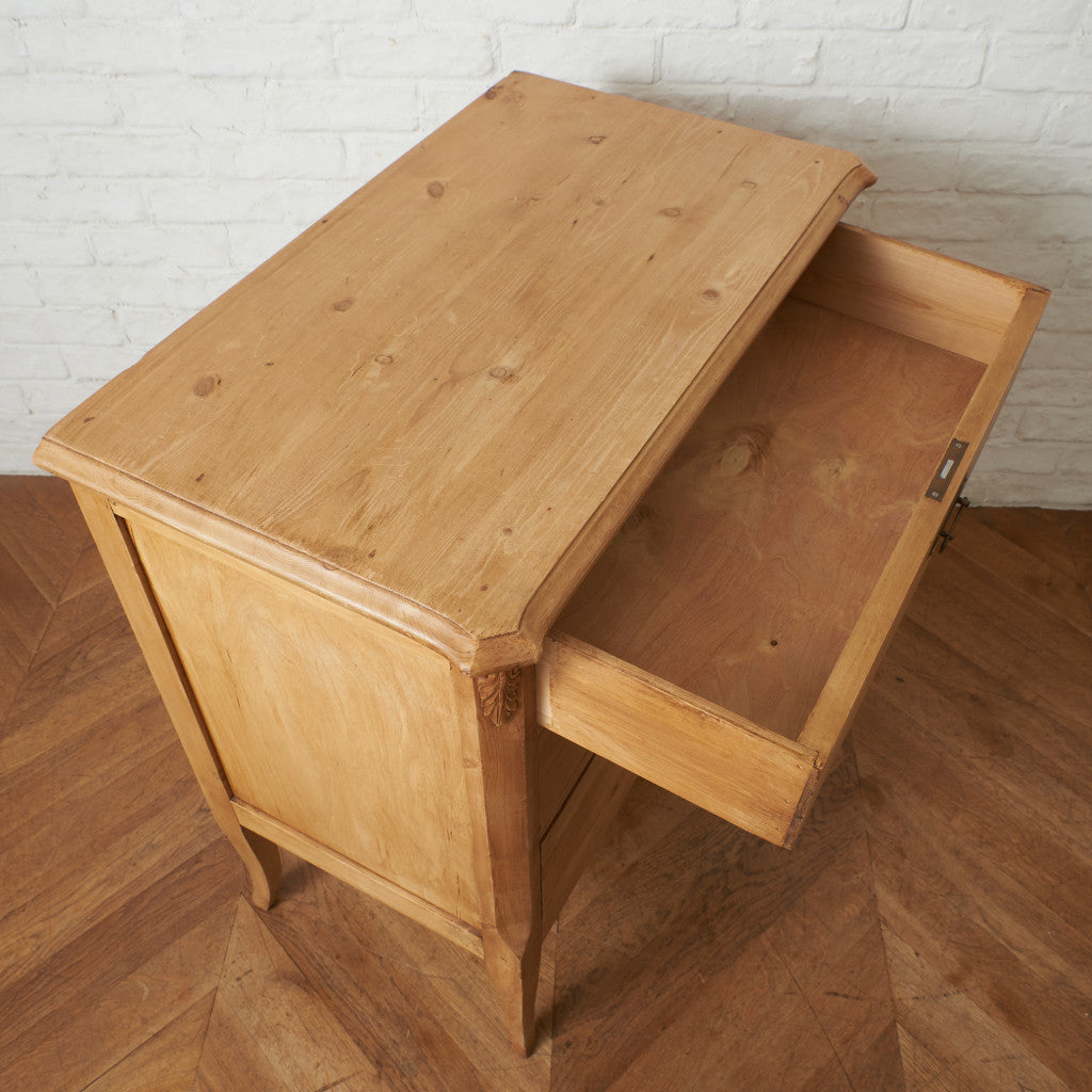 パイン無垢材 3段チェスト