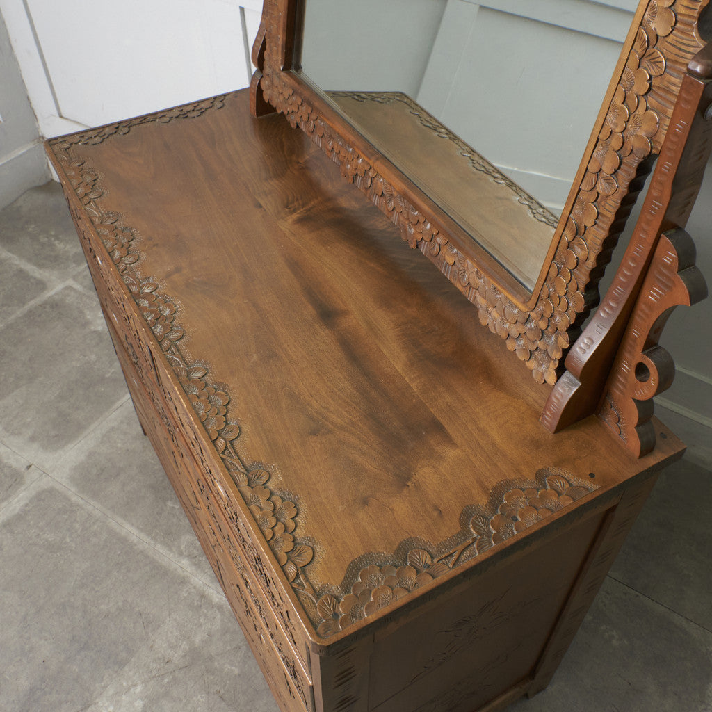 ドレッシングチェスト