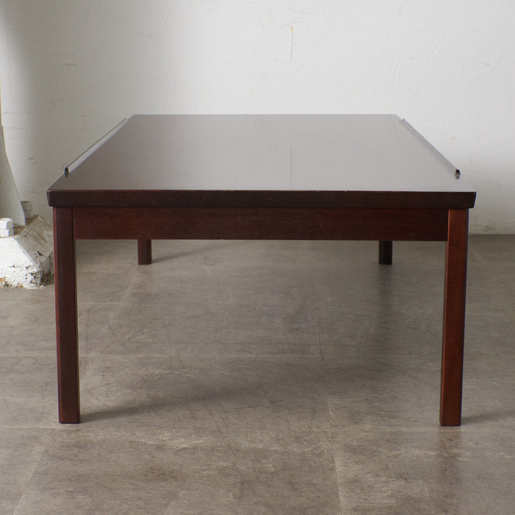 センターテーブル