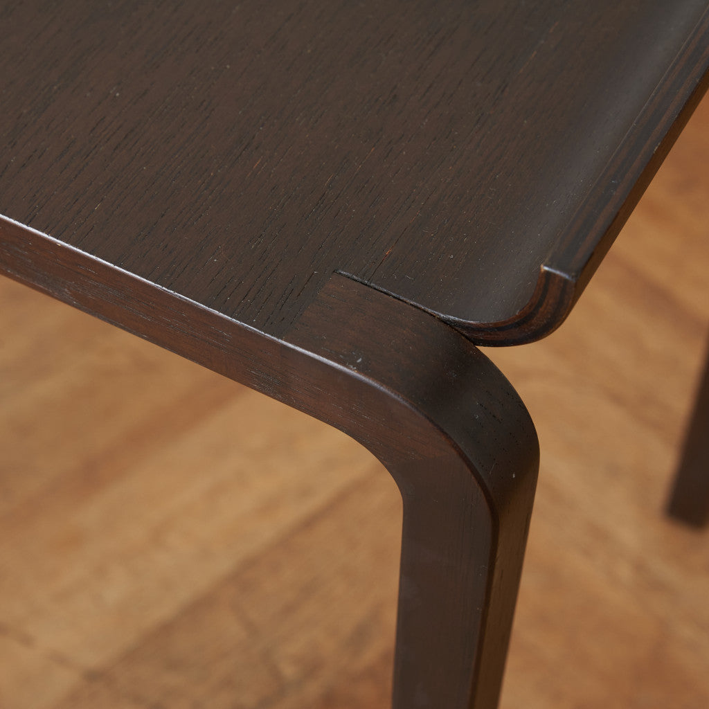 ネストテーブル