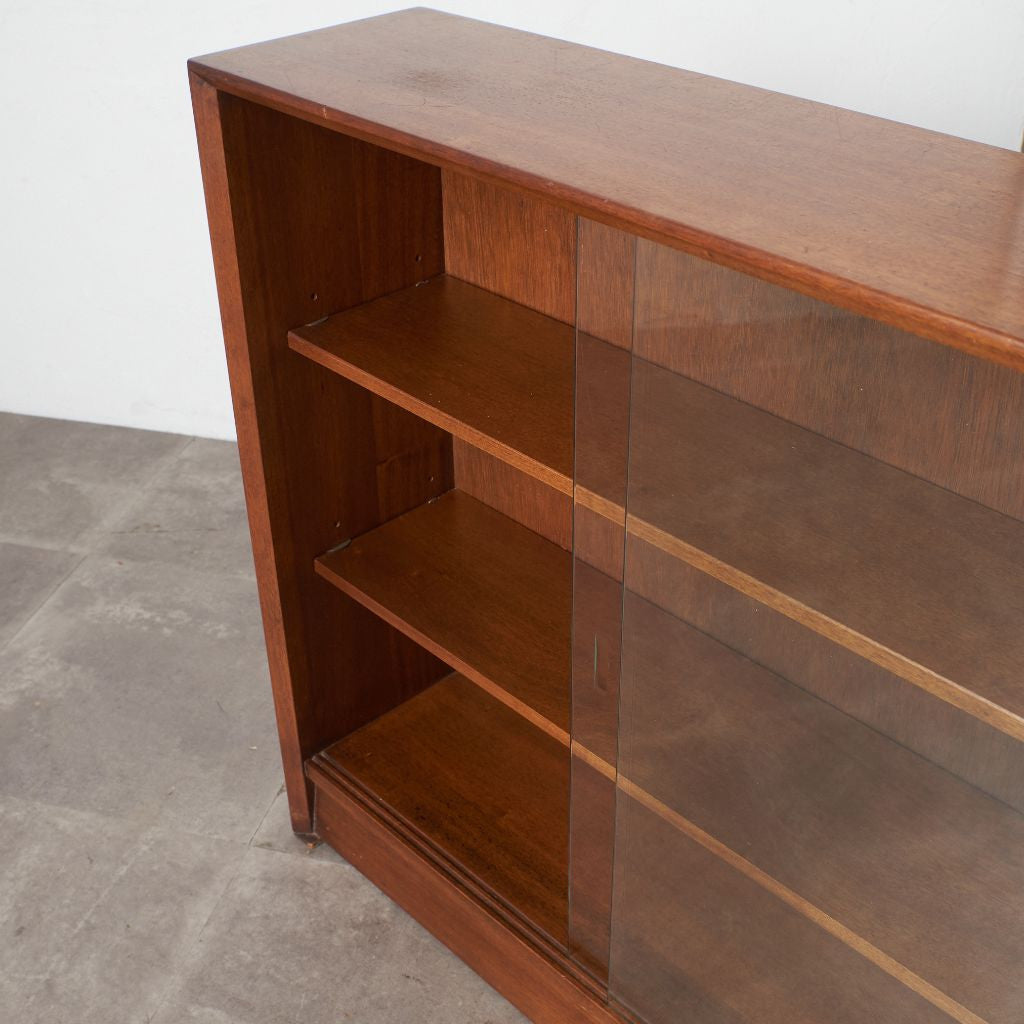 ヴィンテージ ガラスキャビネット