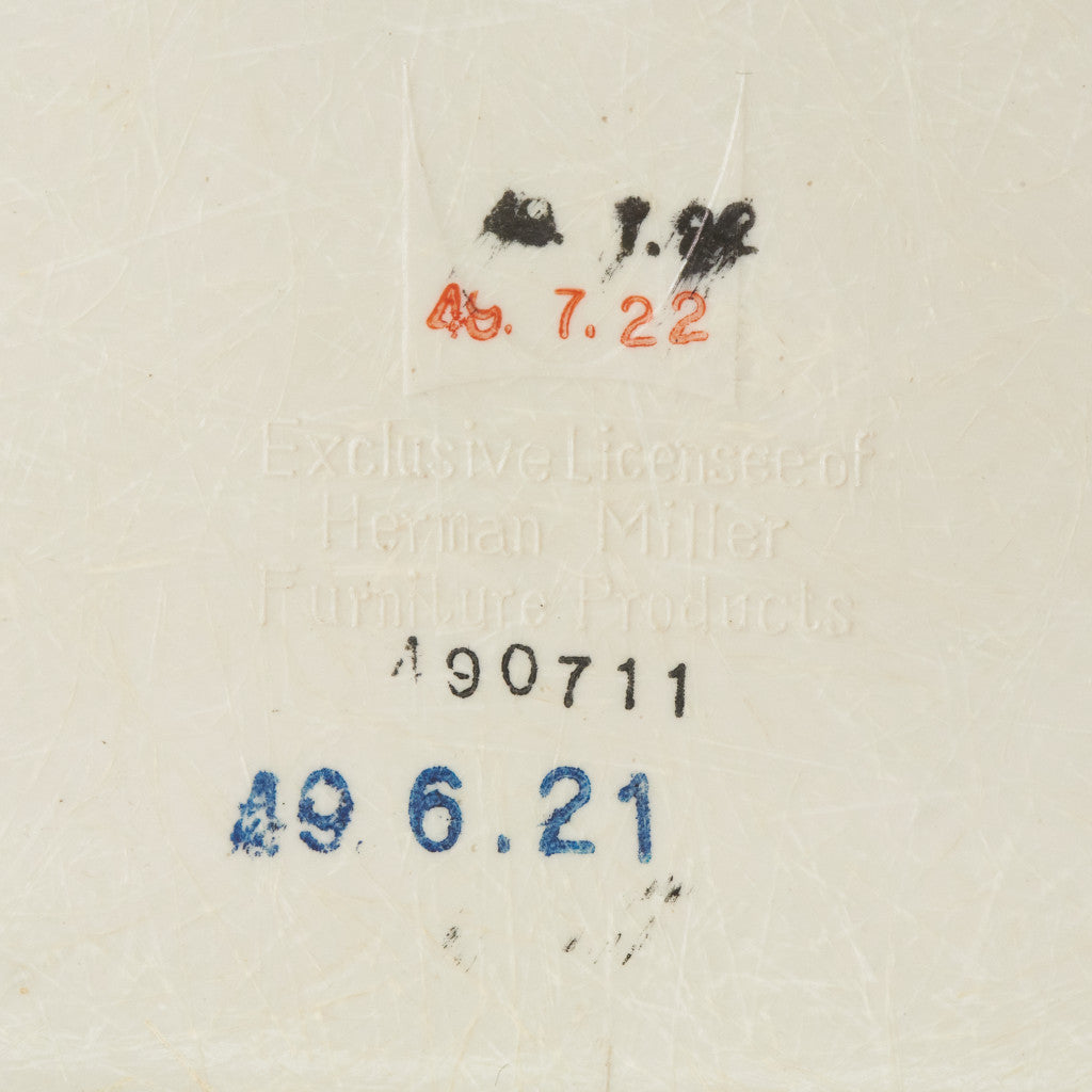 サイドシェルチェア スタッキングベース