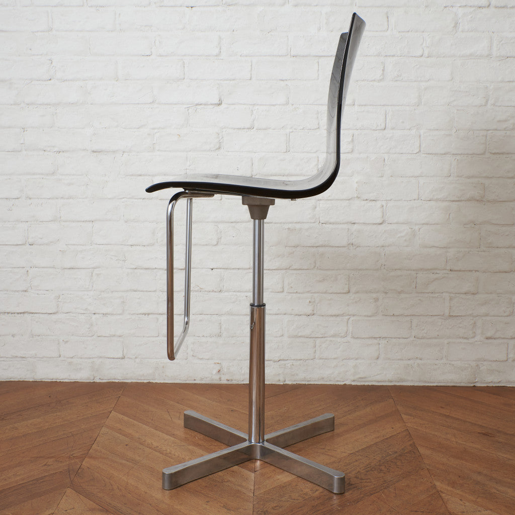 WOK 535 カウンターチェア