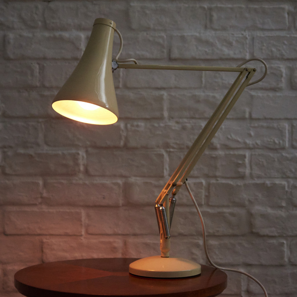 ヴィンテージ デスクランプ Model 90
