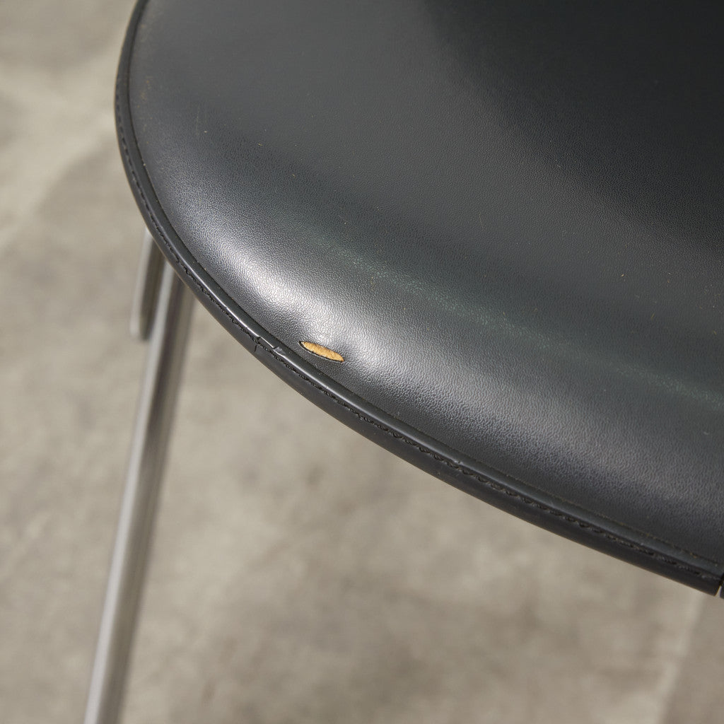 サイドシェルチェア スタッキングベース