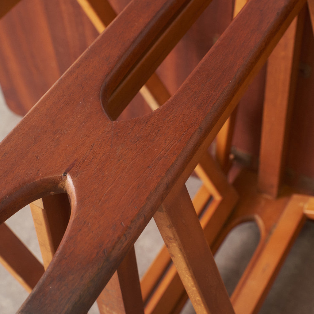 ドロップリーフゲートレッグテーブル