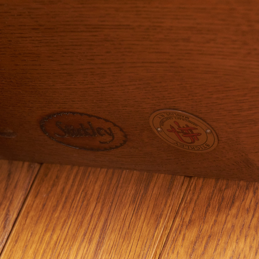 ミッションスタイル ガラスキャビネット