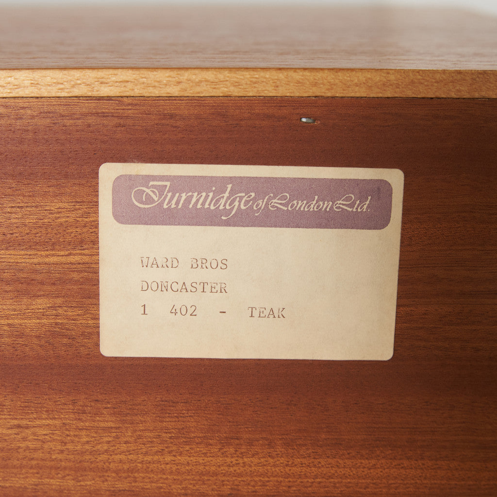 ヴィンテージ ナロー ガラスキャビネット